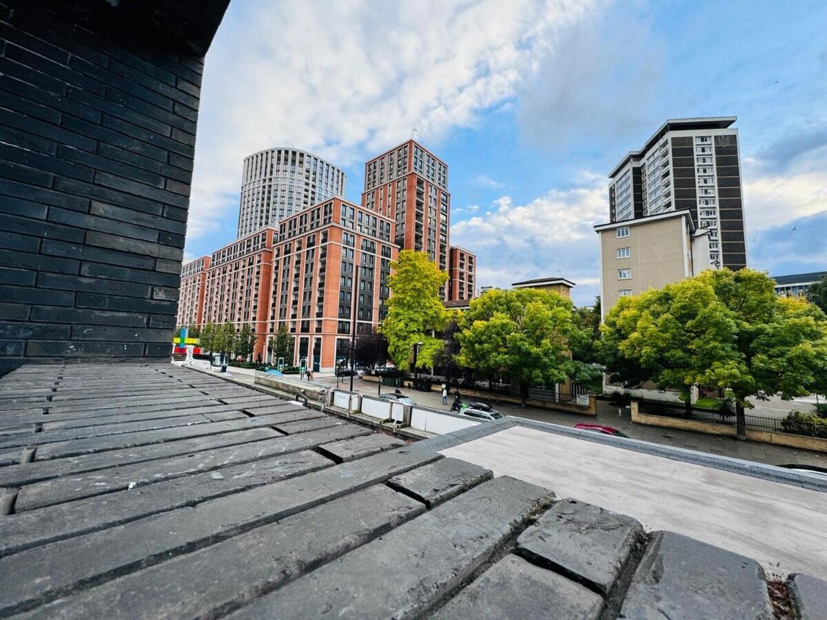 The Edge Ft4 Apartment London Exterior photo
